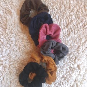 🔆Suede Scrunchies